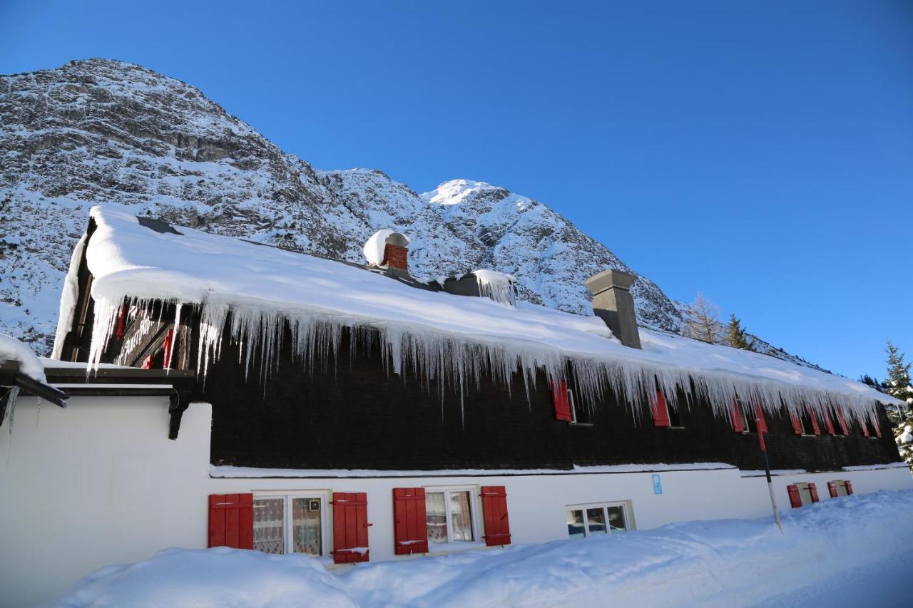 Gasthof Auerhahn Lech am Arlberg Exteriör bild